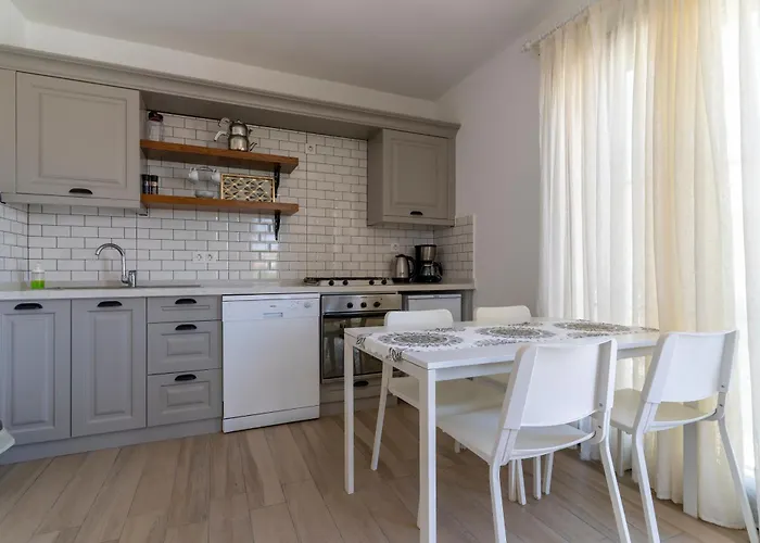 Naro Marina * Çeşme