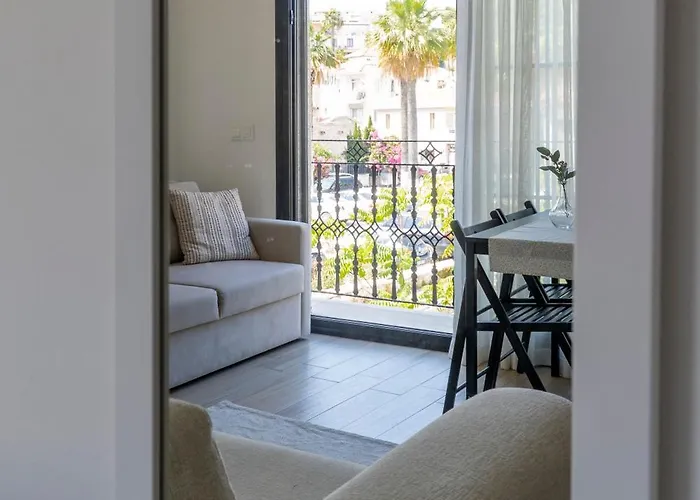 Naro Marina * Çeşme